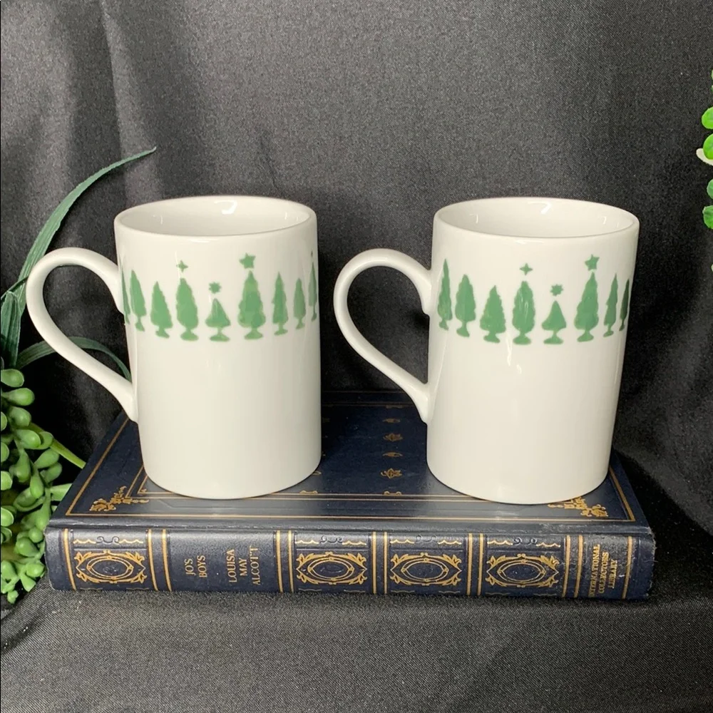 Set of 2 Crate & Barrel Christmas Tree mugs